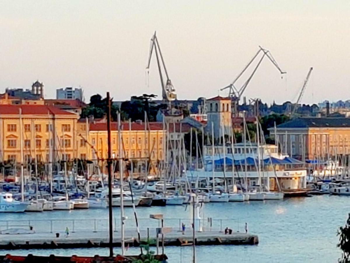 Ferienwohnung App Obrovac In The Centre - With Amazing Sea View! Pula Exterior foto